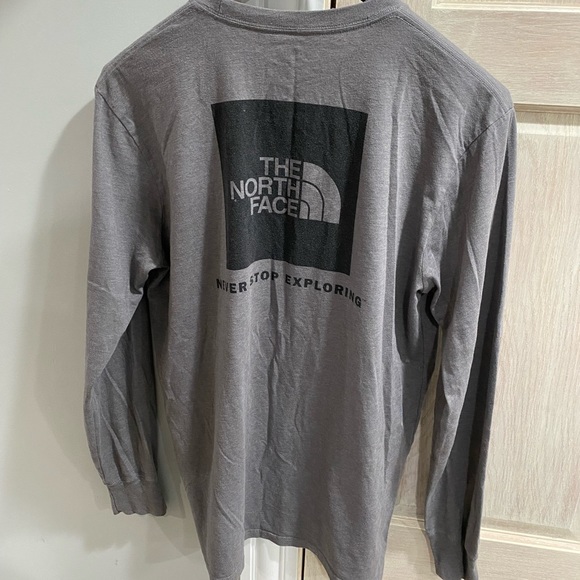 North Face tee - Picture 3 of 3